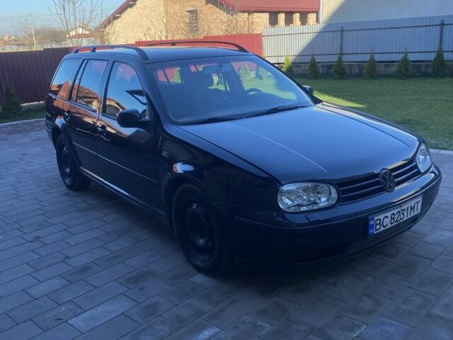Синий Фольксваген Гольф, объемом двигателя 1.6 л и пробегом 205 тыс. км за 2400 $, фото 1 на Automoto.ua