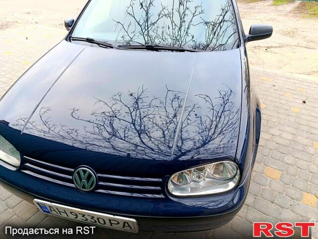 Синій Фольксваген Гольф, об'ємом двигуна 1.6 л та пробігом 206 тис. км за 3700 $, фото 1 на Automoto.ua