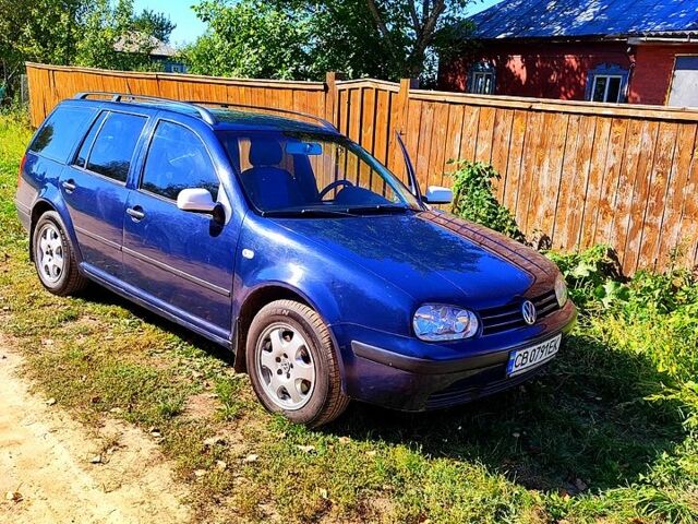 Фольксваген Гольф 2001 в Чернигове на Automoto.ua Синий Фольксваген Гольф, объемом двигателя 1.6 л и пробегом 303 тыс. км за 4400 $, фото 1 на Automoto.ua