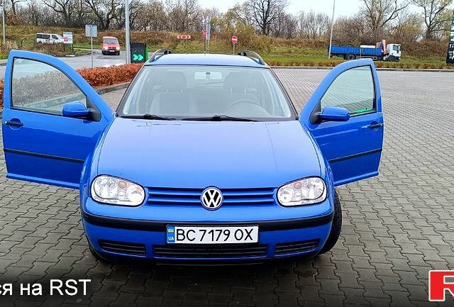 Синий Фольксваген Гольф, объемом двигателя 1.4 л и пробегом 236 тыс. км за 3550 $, фото 1 на Automoto.ua