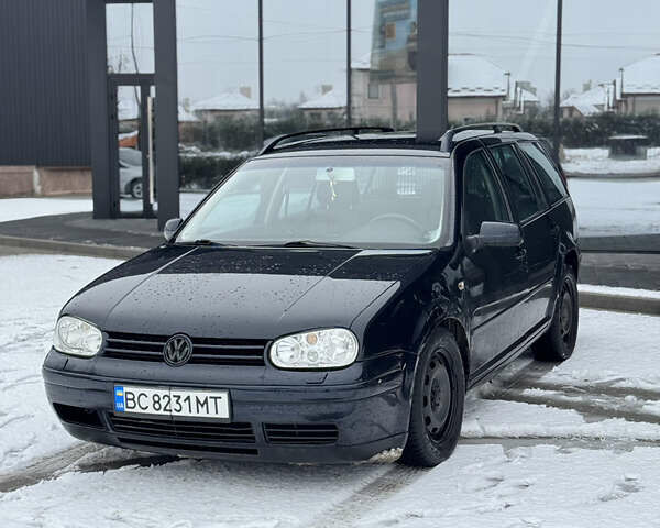 Синий Фольксваген Гольф, объемом двигателя 1.6 л и пробегом 206 тыс. км за 2700 $, фото 1 на Automoto.ua