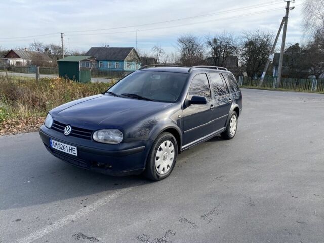 Синий Фольксваген Гольф, объемом двигателя 1.9 л и пробегом 350 тыс. км за 2350 $, фото 1 на Automoto.ua