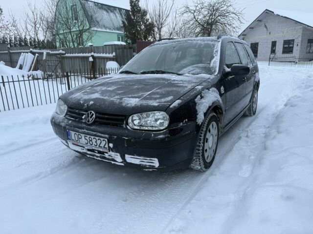 Синий Фольксваген Гольф, объемом двигателя 1.4 л и пробегом 280 тыс. км за 2250 $, фото 1 на Automoto.ua