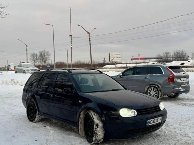 Синий Фольксваген Гольф, объемом двигателя 1.6 л и пробегом 360 тыс. км за 3499 $, фото 1 на Automoto.ua