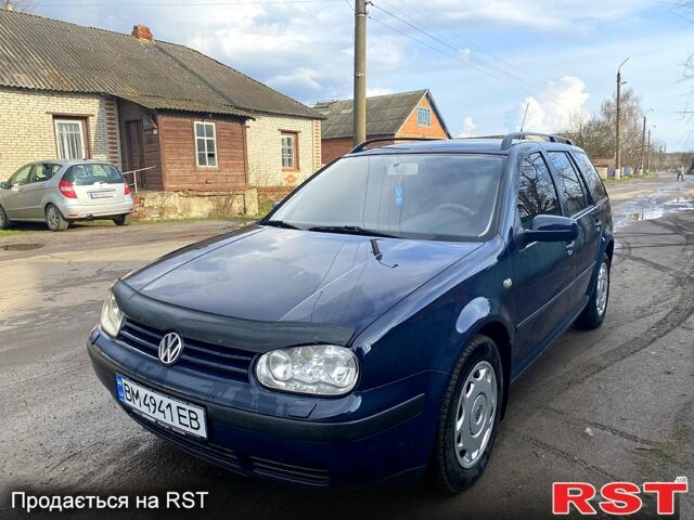 Синий Фольксваген Гольф, объемом двигателя 1.6 л и пробегом 226 тыс. км за 4000 $, фото 1 на Automoto.ua