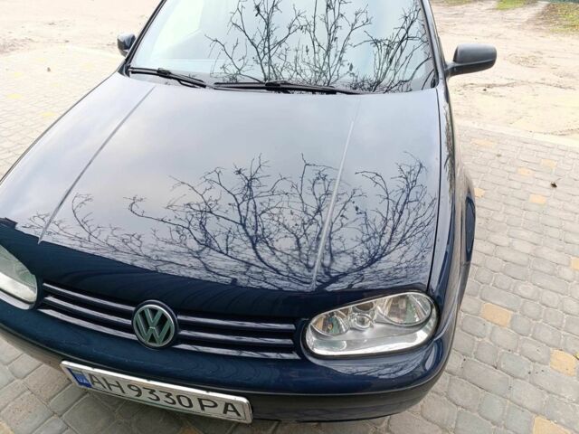 Синий Фольксваген Гольф, объемом двигателя 1.6 л и пробегом 186 тыс. км за 4200 $, фото 1 на Automoto.ua