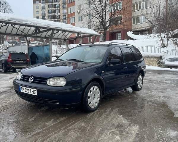 Синий Фольксваген Гольф, объемом двигателя 1.9 л и пробегом 250 тыс. км за 2222 $, фото 1 на Automoto.ua