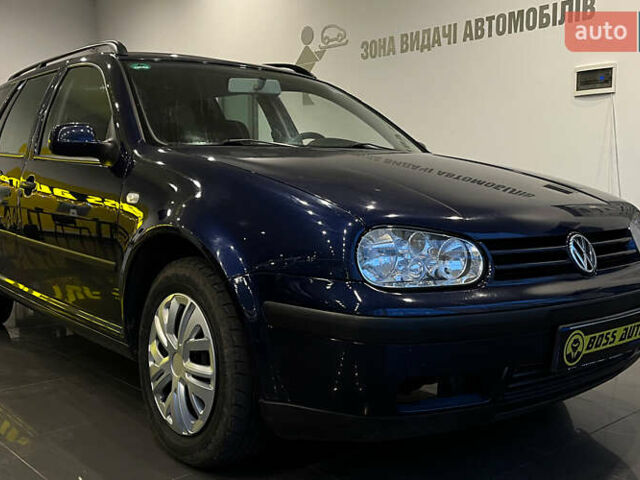 Синий Фольксваген Гольф, объемом двигателя 1.6 л и пробегом 245 тыс. км за 4100 $, фото 1 на Automoto.ua