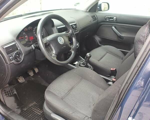 Синій Фольксваген Гольф, об'ємом двигуна 1.4 л та пробігом 247 тис. км за 4600 $, фото 1 на Automoto.ua