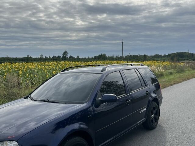 Синий Фольксваген Гольф, объемом двигателя 1.6 л и пробегом 221 тыс. км за 4550 $, фото 1 на Automoto.ua
