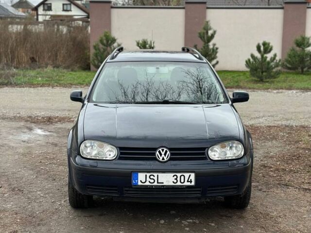 Синий Фольксваген Гольф, объемом двигателя 2 л и пробегом 280 тыс. км за 1599 $, фото 1 на Automoto.ua