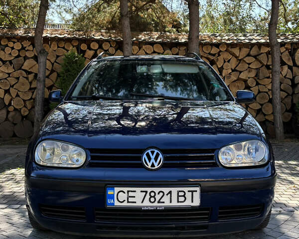 Синий Фольксваген Гольф, объемом двигателя 1.9 л и пробегом 300 тыс. км за 4650 $, фото 1 на Automoto.ua