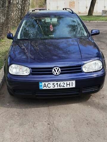 Синій Фольксваген Гольф, об'ємом двигуна 1.6 л та пробігом 270 тис. км за 3900 $, фото 1 на Automoto.ua