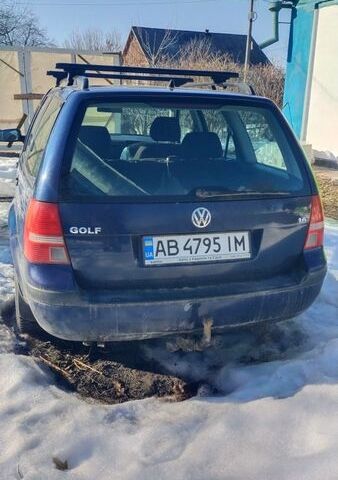 Синій Фольксваген Гольф, об'ємом двигуна 1.6 л та пробігом 200 тис. км за 2000 $, фото 1 на Automoto.ua