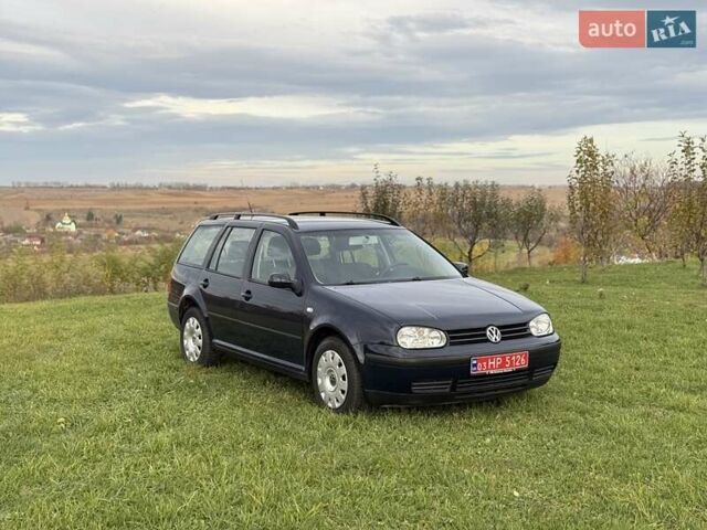 Синий Фольксваген Гольф, объемом двигателя 1.39 л и пробегом 157 тыс. км за 4300 $, фото 1 на Automoto.ua