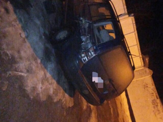 Синий Фольксваген Гольф, объемом двигателя 0 л и пробегом 130 тыс. км за 800 $, фото 1 на Automoto.ua