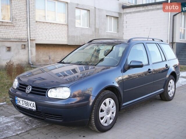 Синий Фольксваген Гольф, объемом двигателя 1.6 л и пробегом 177 тыс. км за 5500 $, фото 1 на Automoto.ua