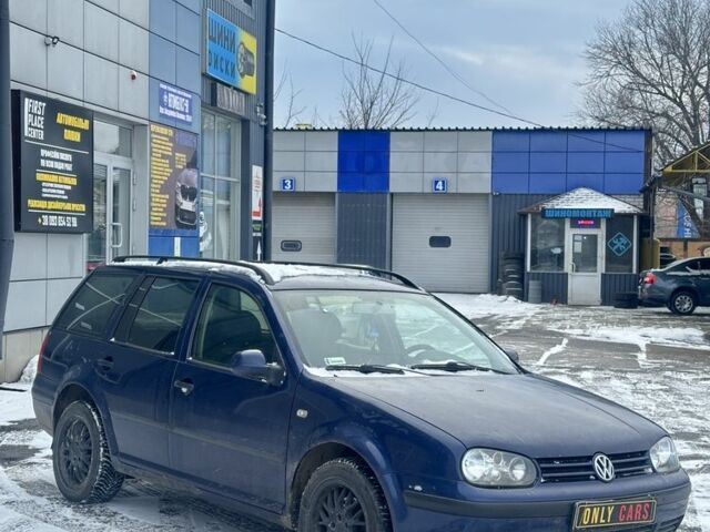 Синій Фольксваген Гольф, об'ємом двигуна 1.9 л та пробігом 200 тис. км за 1900 $, фото 1 на Automoto.ua