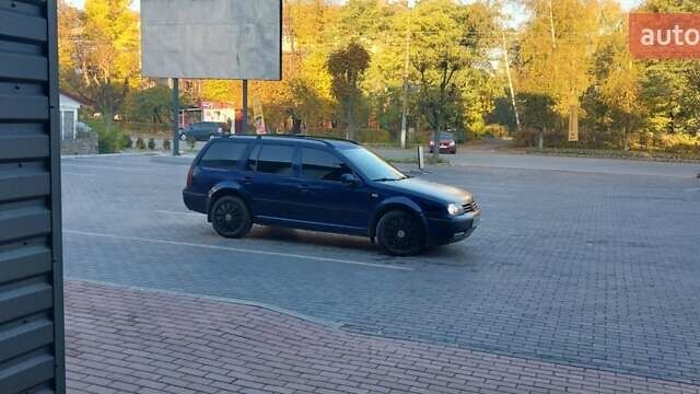 Синий Фольксваген Гольф, объемом двигателя 1.4 л и пробегом 272 тыс. км за 4200 $, фото 1 на Automoto.ua