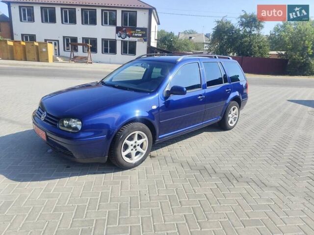Синий Фольксваген Гольф, объемом двигателя 1.6 л и пробегом 326 тыс. км за 4400 $, фото 1 на Automoto.ua