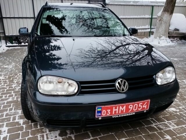 Синий Фольксваген Гольф, объемом двигателя 2 л и пробегом 176 тыс. км за 5000 $, фото 1 на Automoto.ua