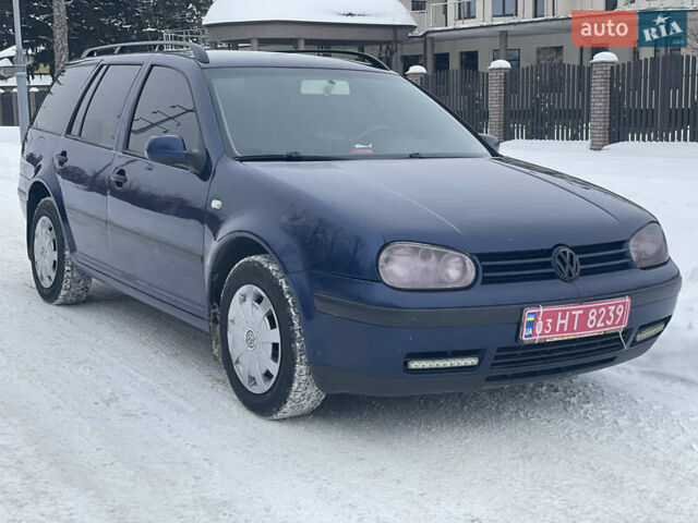 Синий Фольксваген Гольф, объемом двигателя 1.4 л и пробегом 260 тыс. км за 4500 $, фото 1 на Automoto.ua