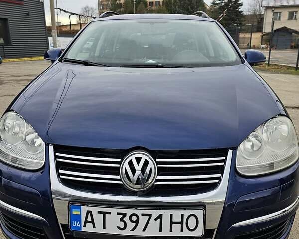 Синий Фольксваген Гольф, объемом двигателя 1.39 л и пробегом 206 тыс. км за 5100 $, фото 1 на Automoto.ua