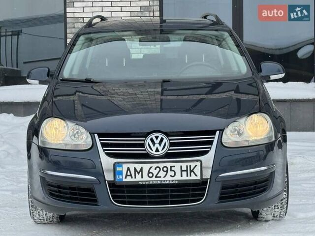 Синий Фольксваген Гольф, объемом двигателя 1.6 л и пробегом 196 тыс. км за 6200 $, фото 1 на Automoto.ua