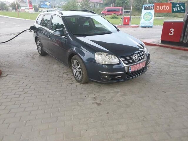 Синий Фольксваген Гольф, объемом двигателя 1.39 л и пробегом 282 тыс. км за 6700 $, фото 1 на Automoto.ua