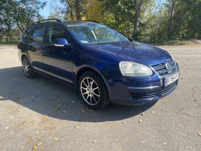 Синий Фольксваген Гольф, объемом двигателя 1.6 л и пробегом 290 тыс. км за 5500 $, фото 1 на Automoto.ua