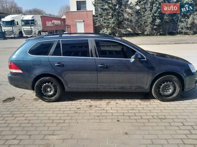 Синий Фольксваген Гольф, объемом двигателя 1.4 л и пробегом 192 тыс. км за 5700 $, фото 1 на Automoto.ua
