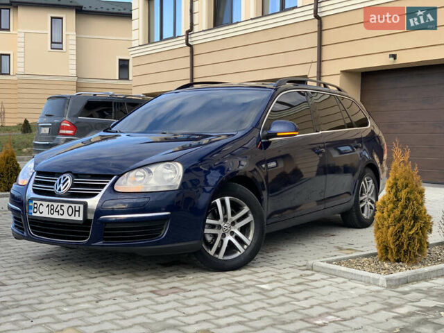 Синій Фольксваген Гольф, об'ємом двигуна 1.39 л та пробігом 216 тис. км за 5800 $, фото 1 на Automoto.ua