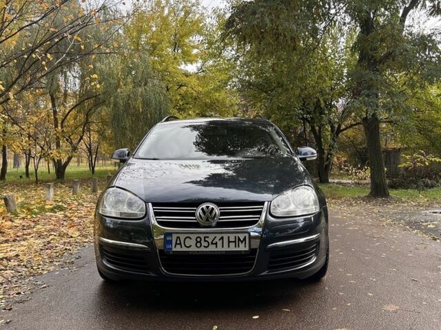 Синий Фольксваген Гольф, объемом двигателя 1.6 л и пробегом 272 тыс. км за 6200 $, фото 1 на Automoto.ua