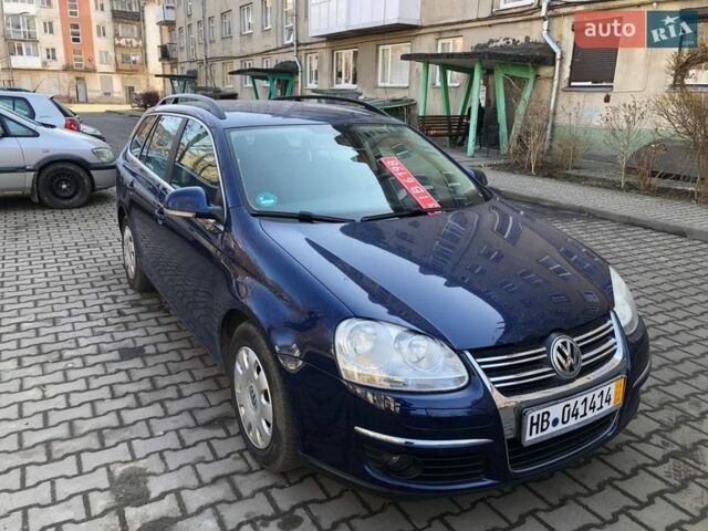 Синий Фольксваген Гольф, объемом двигателя 1.4 л и пробегом 210 тыс. км за 4850 $, фото 1 на Automoto.ua