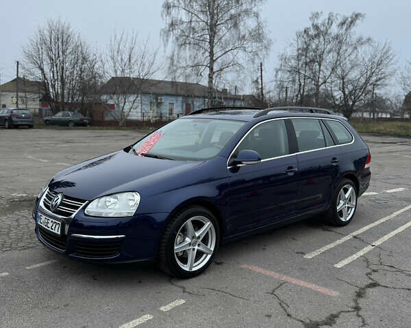 Синий Фольксваген Гольф, объемом двигателя 1.4 л и пробегом 192 тыс. км за 6800 $, фото 1 на Automoto.ua