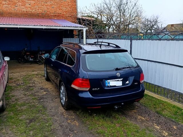 Синій Фольксваген Гольф, об'ємом двигуна 1.4 л та пробігом 220 тис. км за 6100 $, фото 1 на Automoto.ua