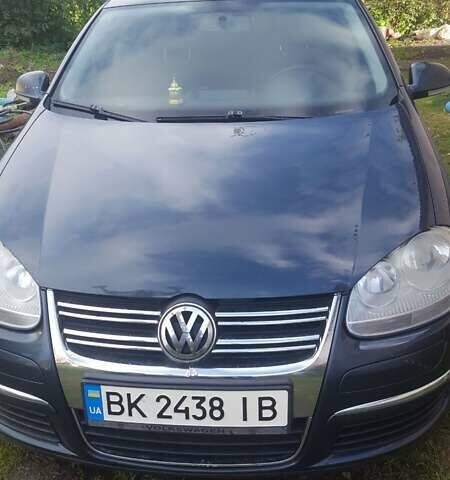 Синий Фольксваген Гольф, объемом двигателя 1.9 л и пробегом 381 тыс. км за 6500 $, фото 1 на Automoto.ua
