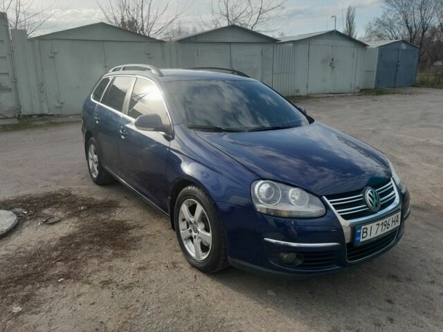 Синий Фольксваген Гольф, объемом двигателя 1.6 л и пробегом 1 тыс. км за 6200 $, фото 1 на Automoto.ua