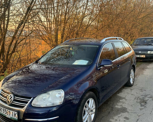 Синій Фольксваген Гольф, об'ємом двигуна 1.39 л та пробігом 280 тис. км за 5600 $, фото 1 на Automoto.ua