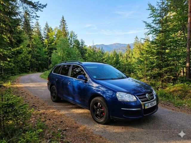 Синий Фольксваген Гольф, объемом двигателя 1.9 л и пробегом 355 тыс. км за 5650 $, фото 1 на Automoto.ua