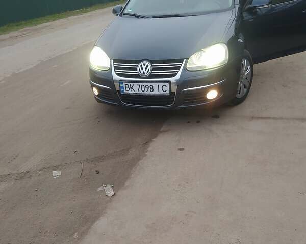 Синій Фольксваген Гольф, об'ємом двигуна 1.6 л та пробігом 267 тис. км за 5450 $, фото 1 на Automoto.ua
