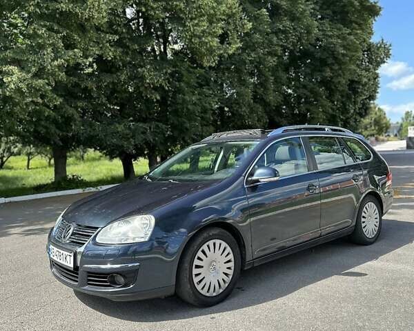 Синий Фольксваген Гольф, объемом двигателя 1.39 л и пробегом 260 тыс. км за 5900 $, фото 1 на Automoto.ua