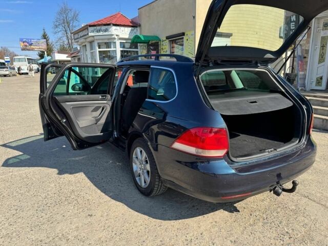 Синий Фольксваген Гольф, объемом двигателя 1.4 л и пробегом 220 тыс. км за 6100 $, фото 1 на Automoto.ua