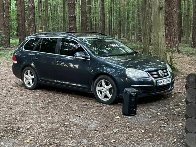 Синий Фольксваген Гольф, объемом двигателя 1.4 л и пробегом 276 тыс. км за 5500 $, фото 1 на Automoto.ua