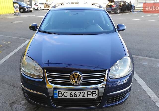 Синий Фольксваген Гольф, объемом двигателя 1.6 л и пробегом 190 тыс. км за 6200 $, фото 1 на Automoto.ua