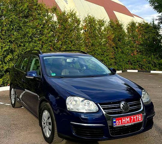 Синій Фольксваген Гольф, об'ємом двигуна 1.6 л та пробігом 237 тис. км за 7200 $, фото 1 на Automoto.ua