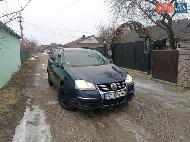 Синий Фольксваген Гольф, объемом двигателя 1.9 л и пробегом 355 тыс. км за 5750 $, фото 1 на Automoto.ua