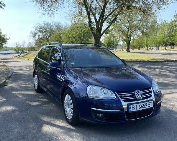 Синий Фольксваген Гольф, объемом двигателя 1.9 л и пробегом 275 тыс. км за 7300 $, фото 1 на Automoto.ua