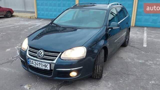 Синий Фольксваген Гольф, объемом двигателя 1.4 л и пробегом 256 тыс. км за 6550 $, фото 1 на Automoto.ua