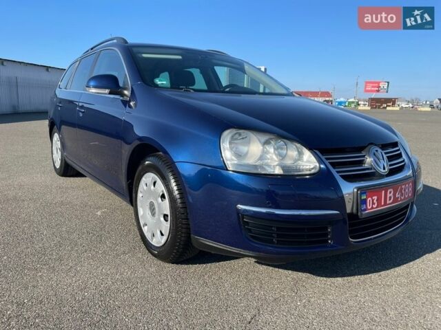Синий Фольксваген Гольф, объемом двигателя 1.4 л и пробегом 185 тыс. км за 7550 $, фото 1 на Automoto.ua